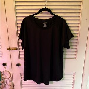 Tek Gear Women's Black Short Sleeve Tee